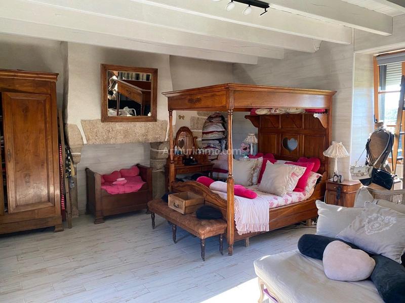 Maison - 330 m² - 10 pièces