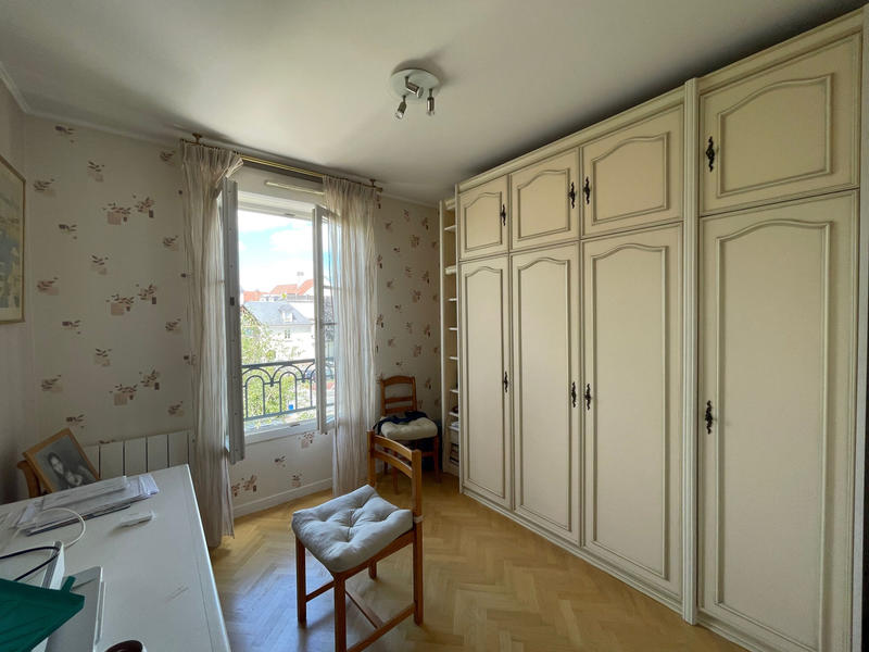 Appartement - 90 m² - 4 pièces