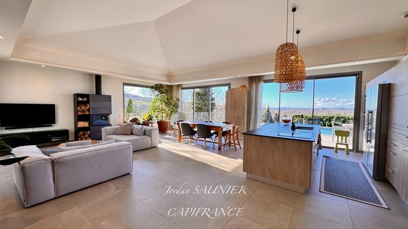 Villa - 150 m² - 6 pièces