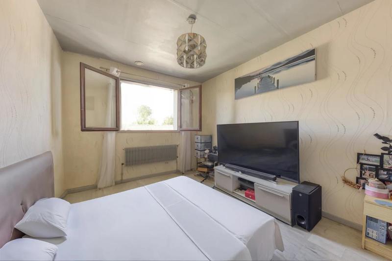 Maison - 260 m² - 6 pièces