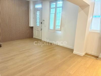 Maison - 147 m² - 9 pièces