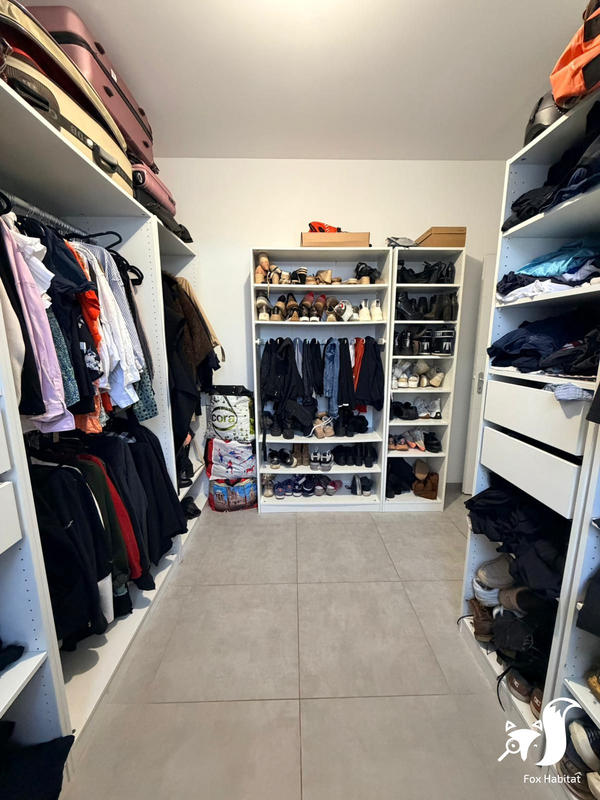 Maison - 222 m² - 7 pièces