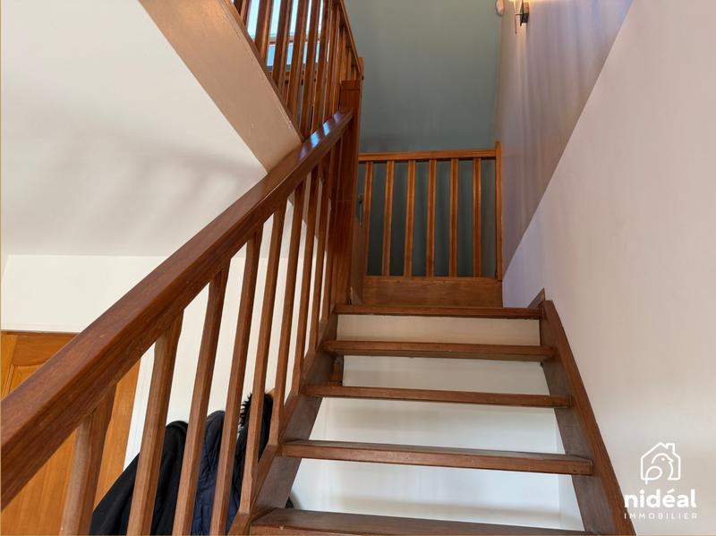 Maison - 196 m² - 6 pièces