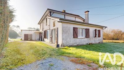 Maison - 185 m² - 8 pièces