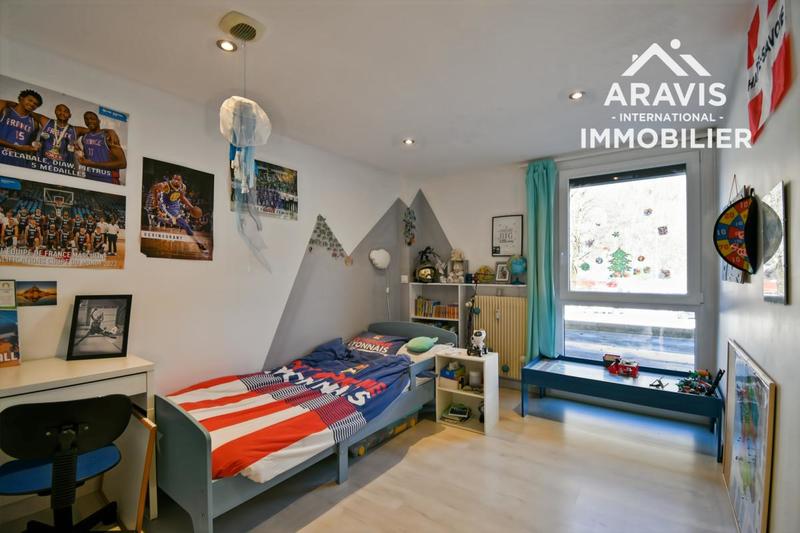 Appartement - 97 m² - 4 pièces