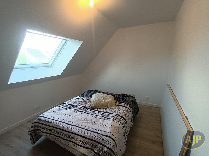 Maison - 87 m² - 5 pièces