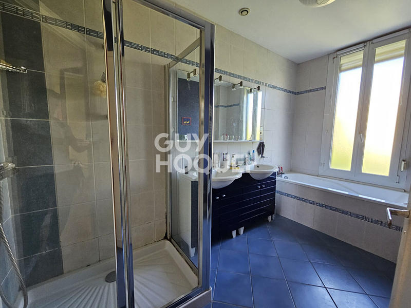 Maison - 120 m² - 5 pièces