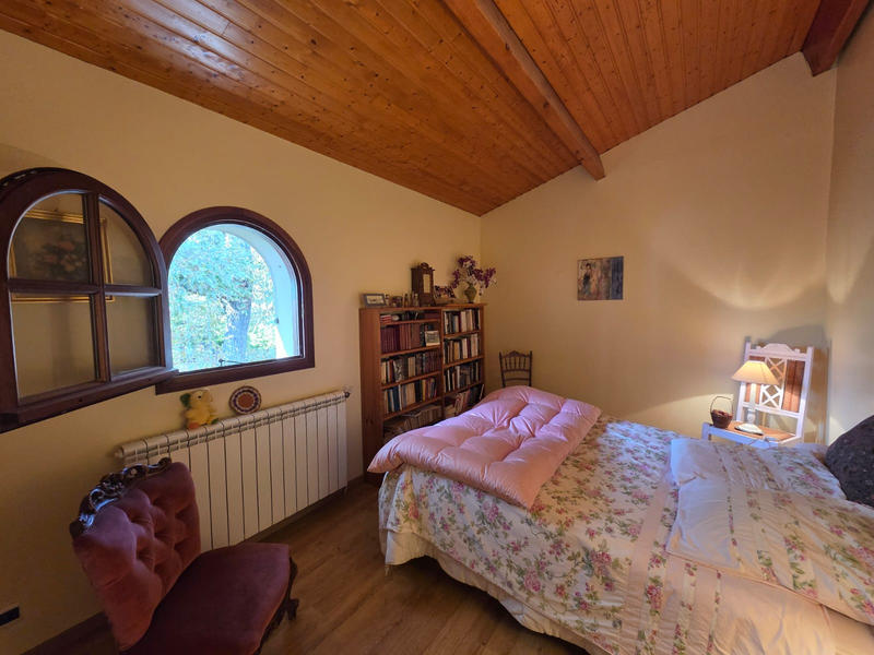 Maison - 221 m² - 8 pièces