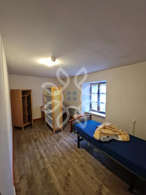 Propriété - 380 m² - 27 pièces