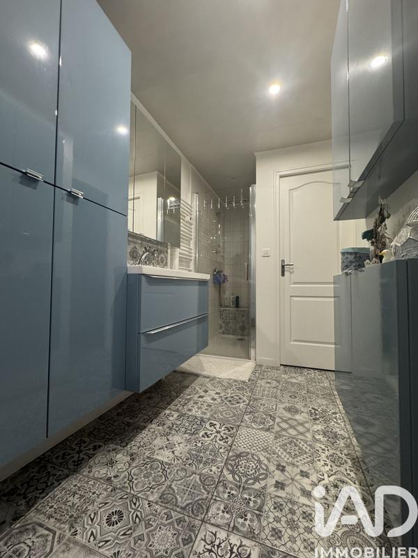 Maison - 468 m² - 14 pièces