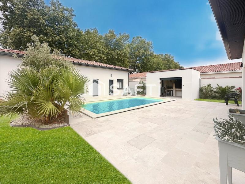 Maison - 226 m² - 6 pièces