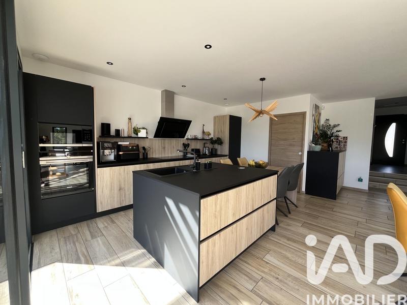 Maison - 154 m² - 5 pièces