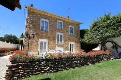 Maison - 172 m² - 8 pièces