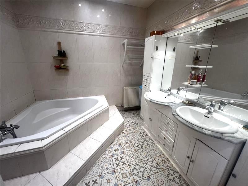 Appartement - 76 m² - 3 pièces