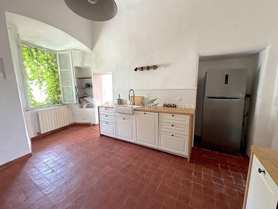 Maison de village - 200 m² - 9 pièces