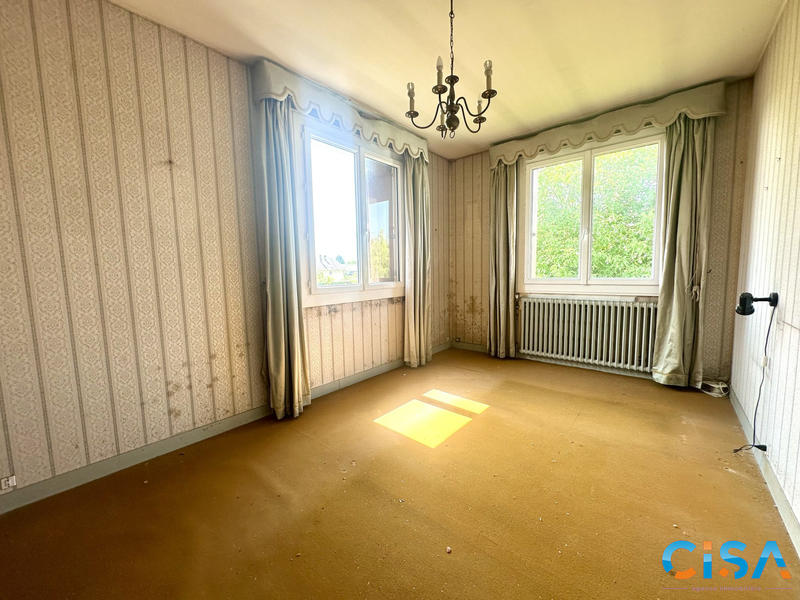 Maison traditionnelle - 95 m² - 6 pièces