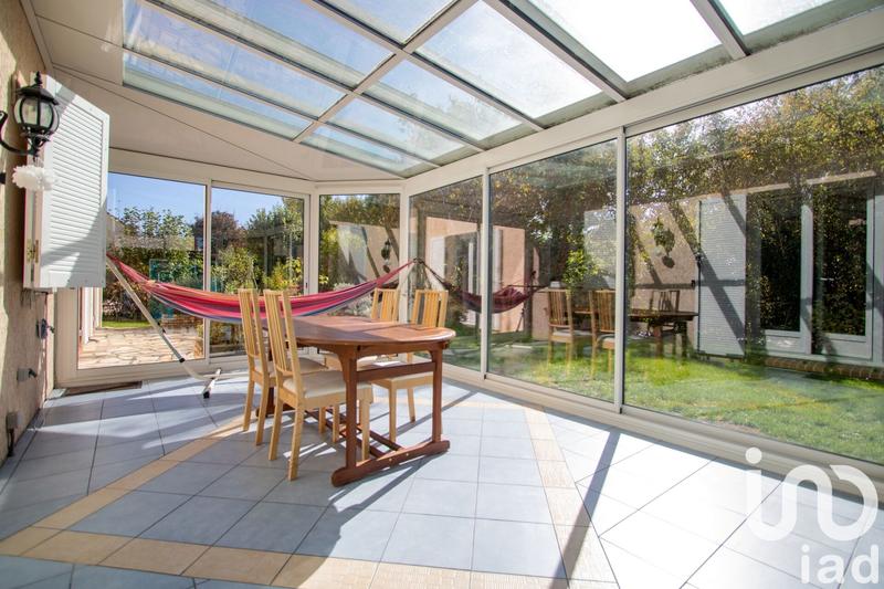 Maison - 210 m² - 8 pièces