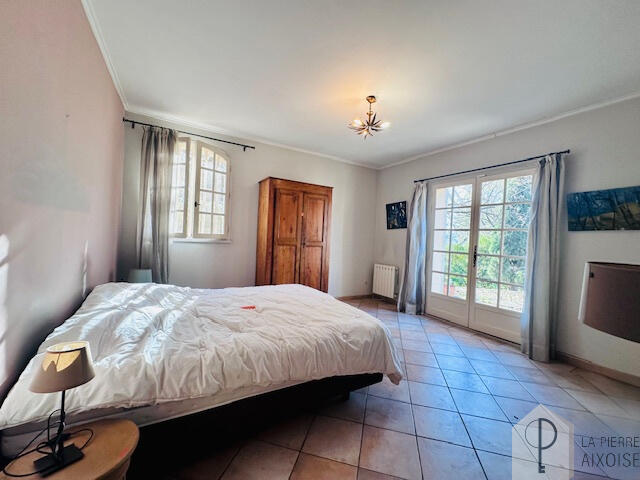 Villa - 174 m² - 6 pièces