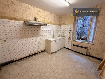 Maison - 179 m² - 5 pièces