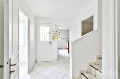 Maison - 139 m² - 8 pièces