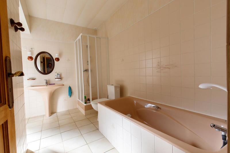 Maison - 177 m² - 9 pièces