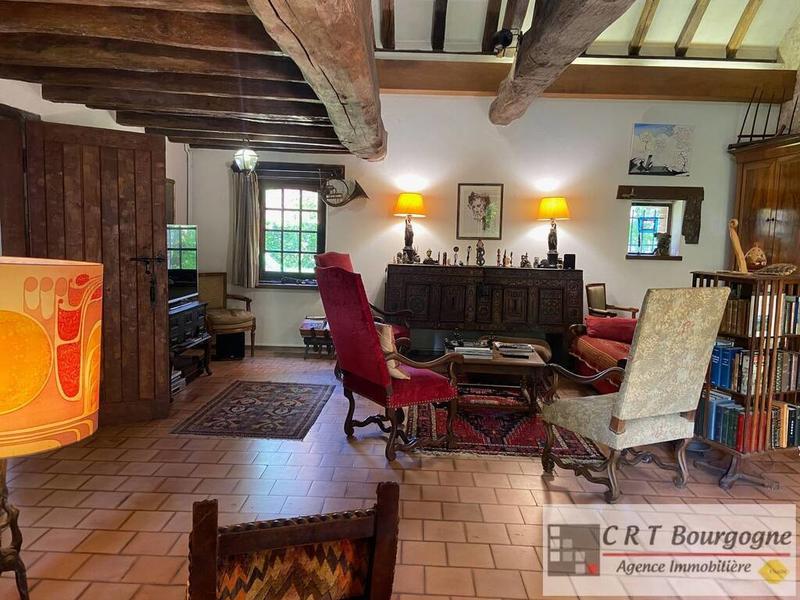 Maison - 250 m² - 9 pièces