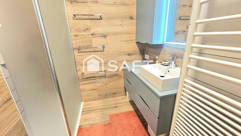 Maison - 184 m² - 10 pièces