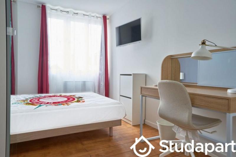 Chambre - 10 m² - 1 pièce