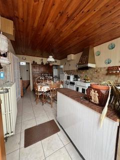 Maison traditionnelle - 90 m² - 4 pièces