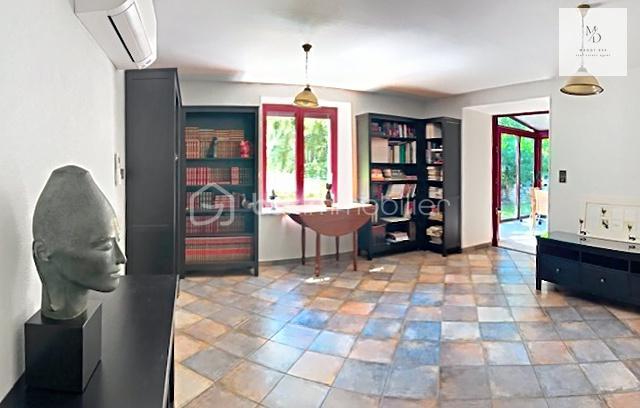 Maison de village - 189 m² - 9 pièces