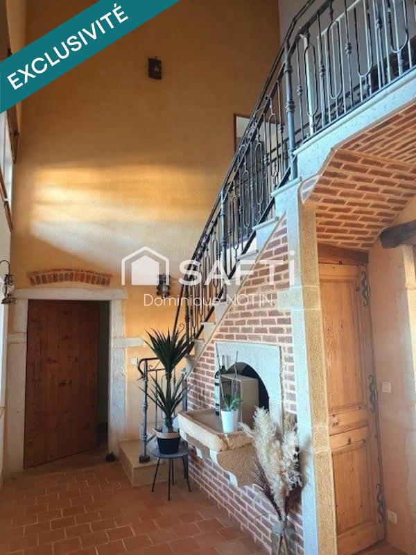 Maison - 370 m² - 9 pièces