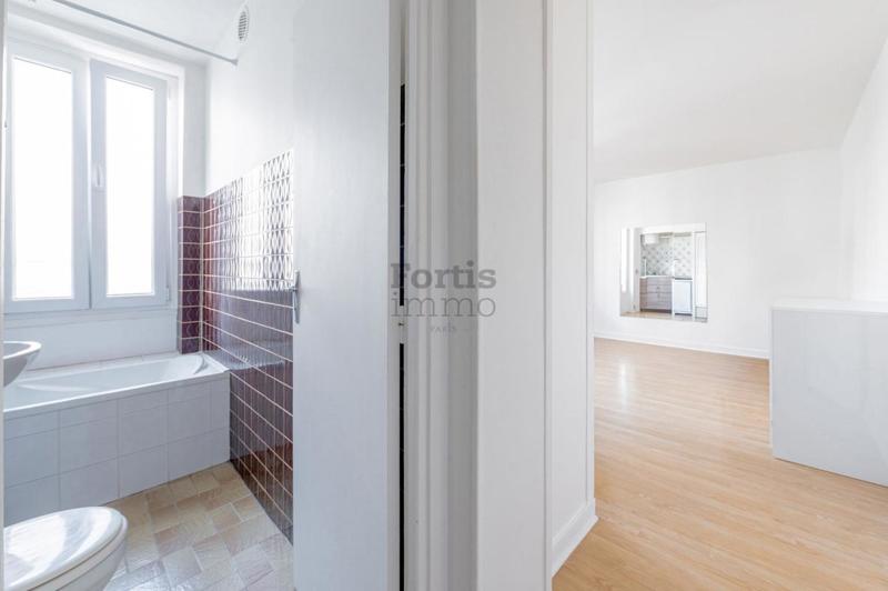 Studio - 24 m² - 1 pièce