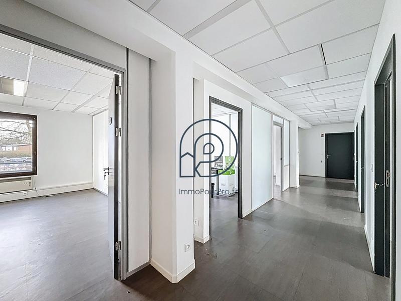 Bureau - 156 m²
