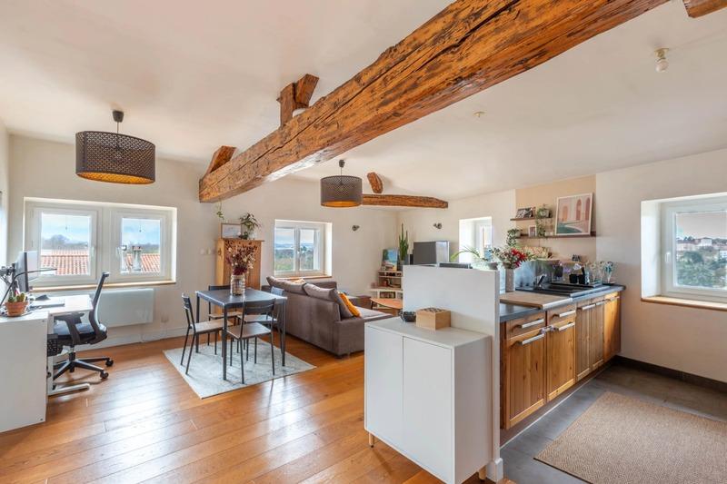 Appartement - 63 m² - 3 pièces