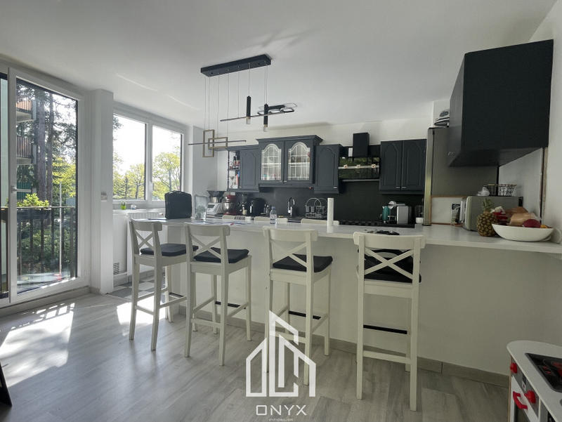 Appartement - 80 m² - 4 pièces