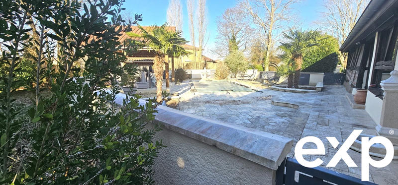 Maison - 203 m² - 4 pièces