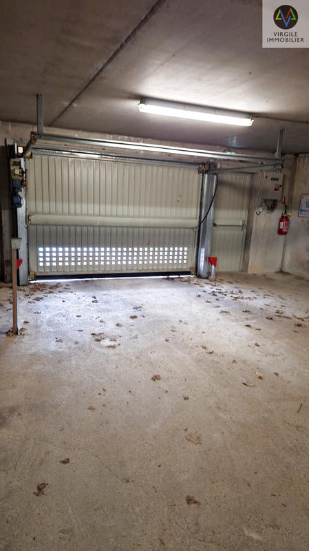 Parking / Garage - 15 m²