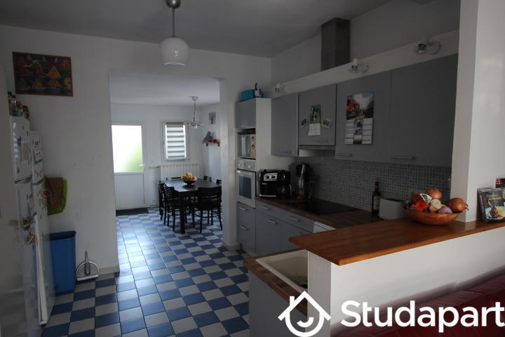 Chambre - 10 m² - 1 pièce