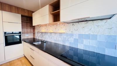 Appartement - 101 m² - 5 pièces