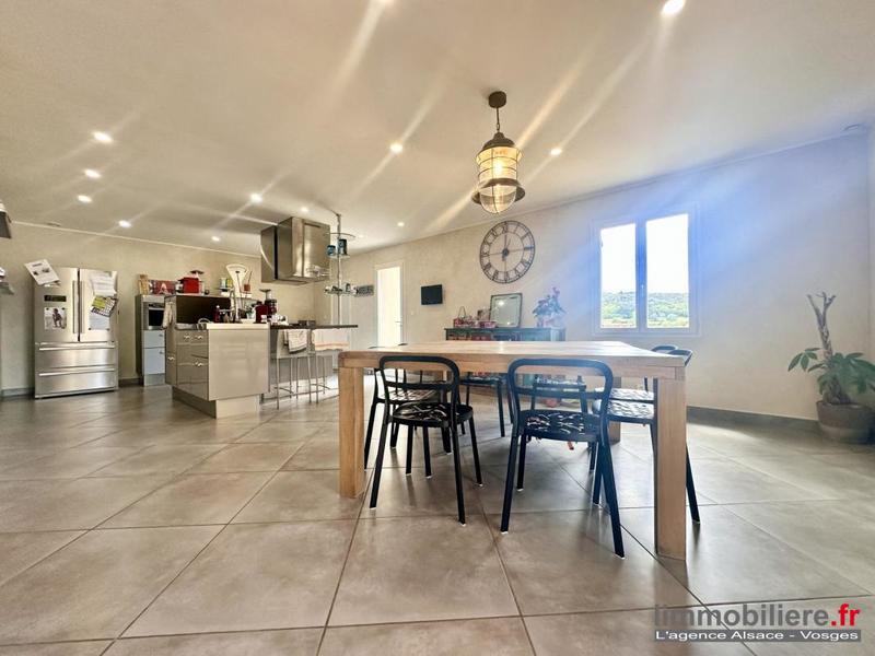 Villa - 200 m² - 7 pièces