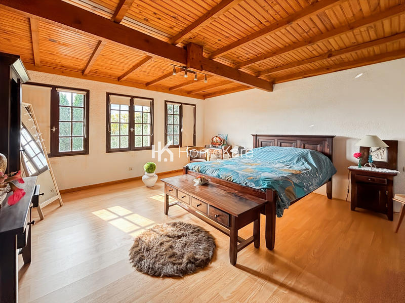 Maison - 175 m² - 6 pièces