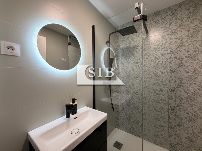 Maison - 99 m² - 5 pièces