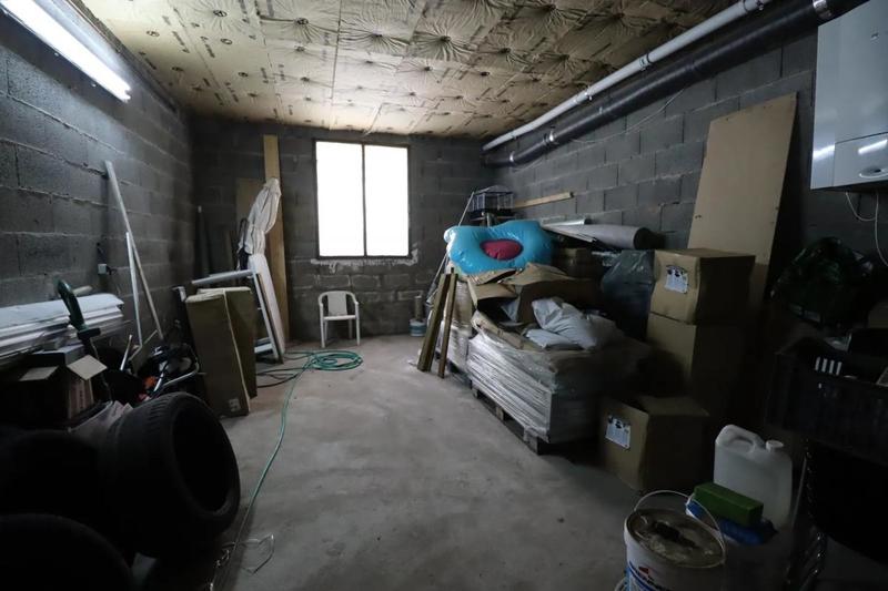 Maison jumelée - 164 m² - 4 pièces