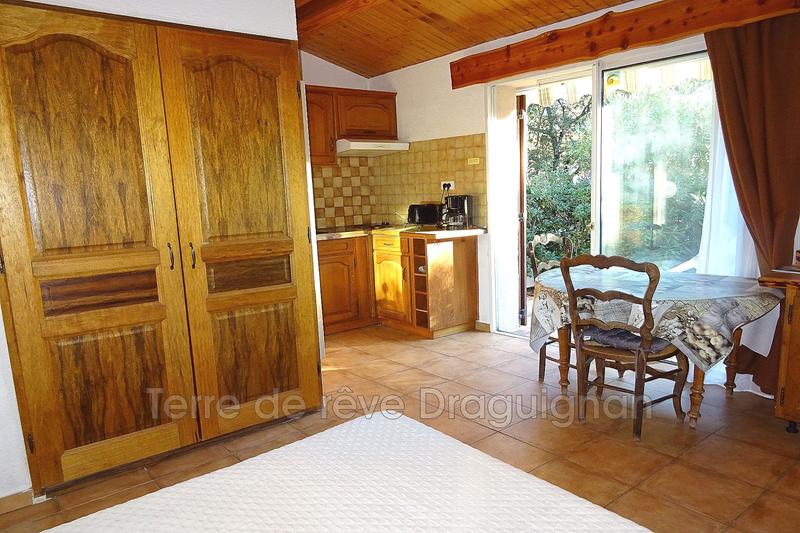 Propriété - 288 m² - 14 pièces