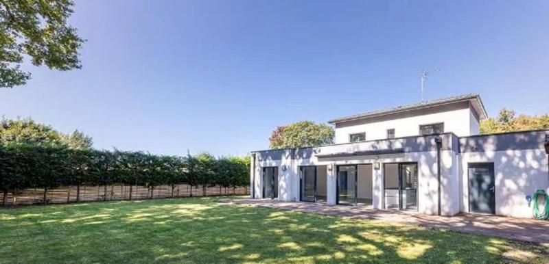 Maison - 138 m² - 6 pièces