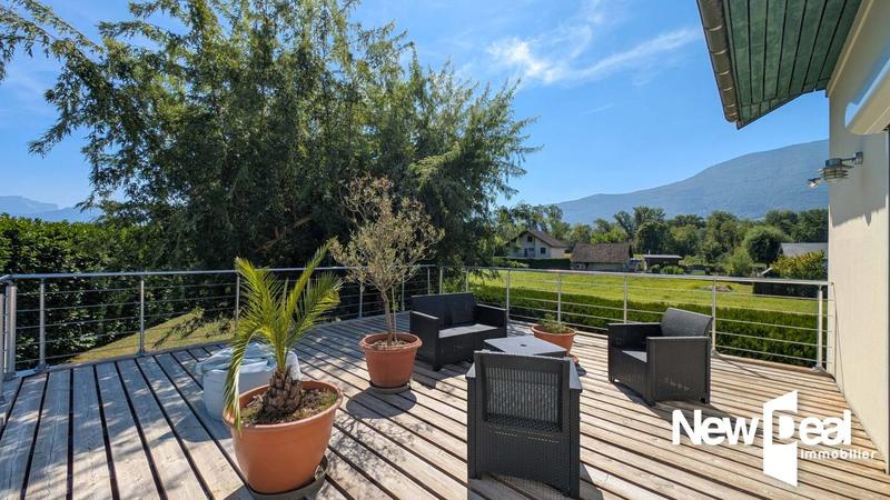 Maison - 140 m² - 5 pièces