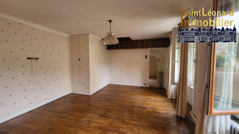 Maison traditionnelle - 158 m² - 8 pièces