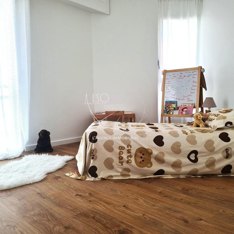 Appartement - 87 m² - 5 pièces