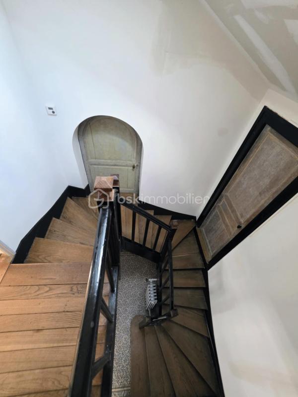 Maison - 190 m² - 6 pièces