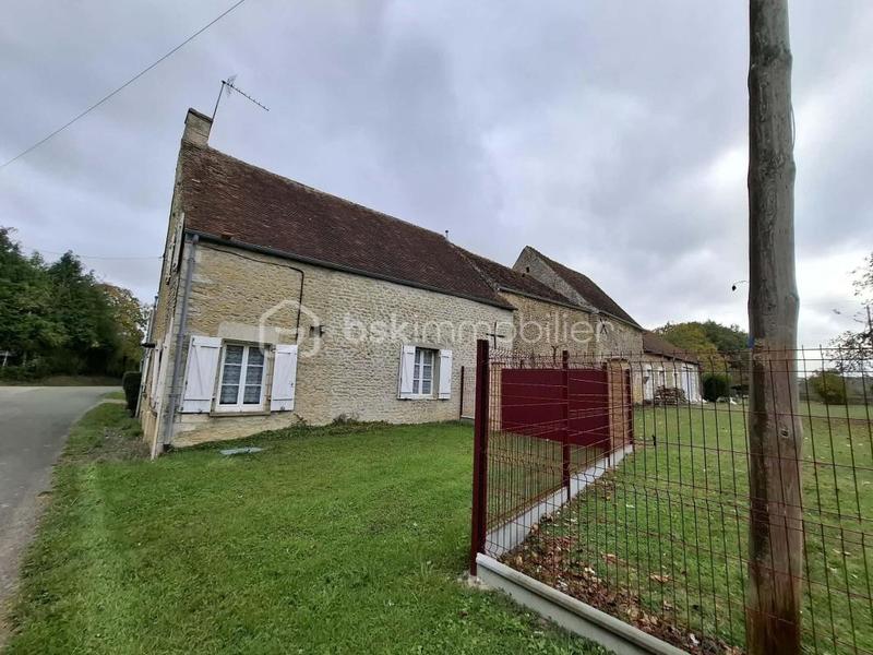 Maison en pierre - 74 m² - 3 pièces